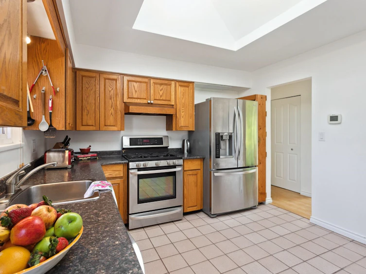 1130 Tuxedo Drive, Port Moody, BC, V3H 1L4 - 8
