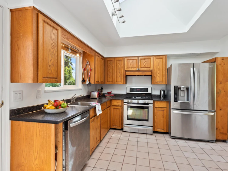 1130 Tuxedo Drive, Port Moody, BC, V3H 1L4 - 7
