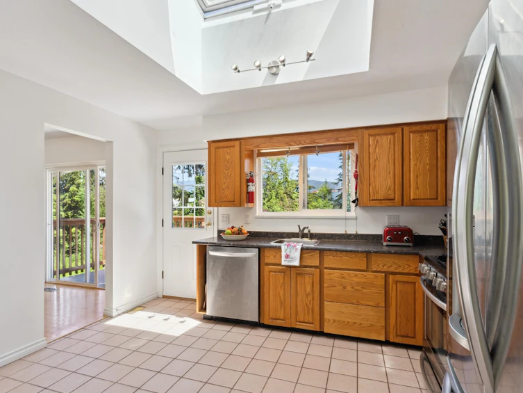 1130 Tuxedo Drive, Port Moody, BC, V3H 1L4 - 6