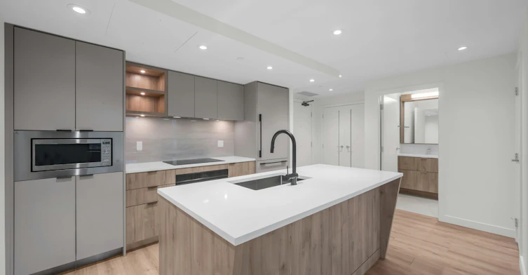 320-755 Harbourside Drive, North Vancouver, BC, V7P 0G1 - 4