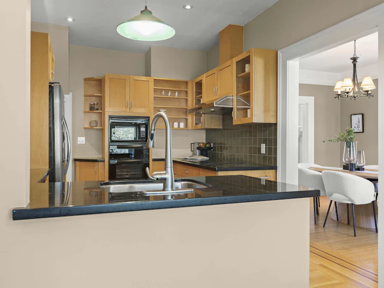 3671 W 26th Avenue, Vancouver, BC, V6S 1P2 - 10