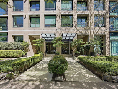 706-1003 Burnaby Street - 2