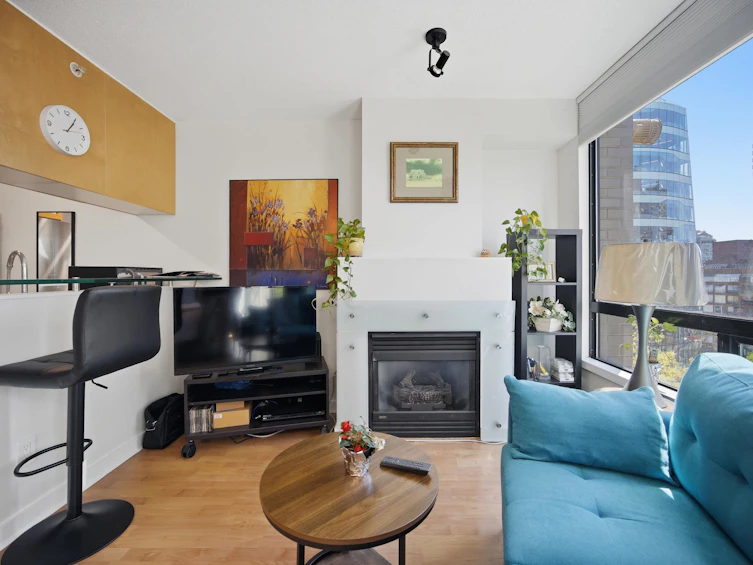 706-1003 Burnaby Street, Vancouver, BC, V6E 4R7 - 2