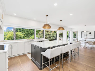 3047 Spencer Close - 5
