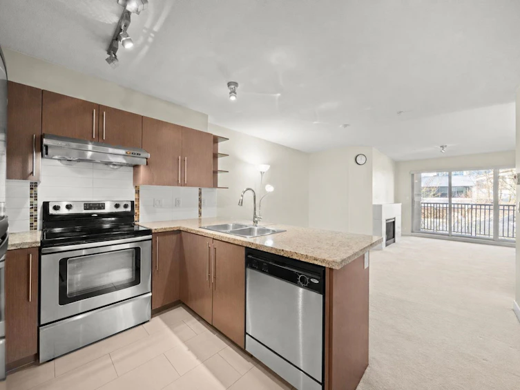 322-2088 Beta Avenue, Burnaby, BC, V5C 0C8 - 2