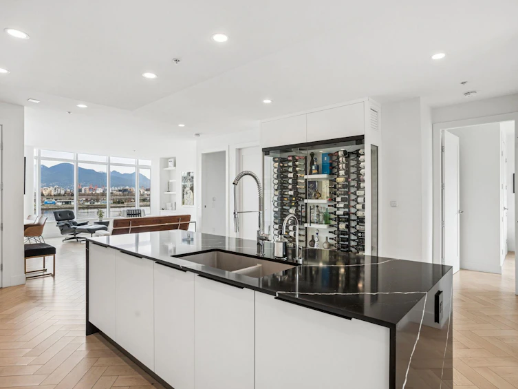 501-138 Athletes Way, Vancouver, BC, V5Y 0B5 - 17