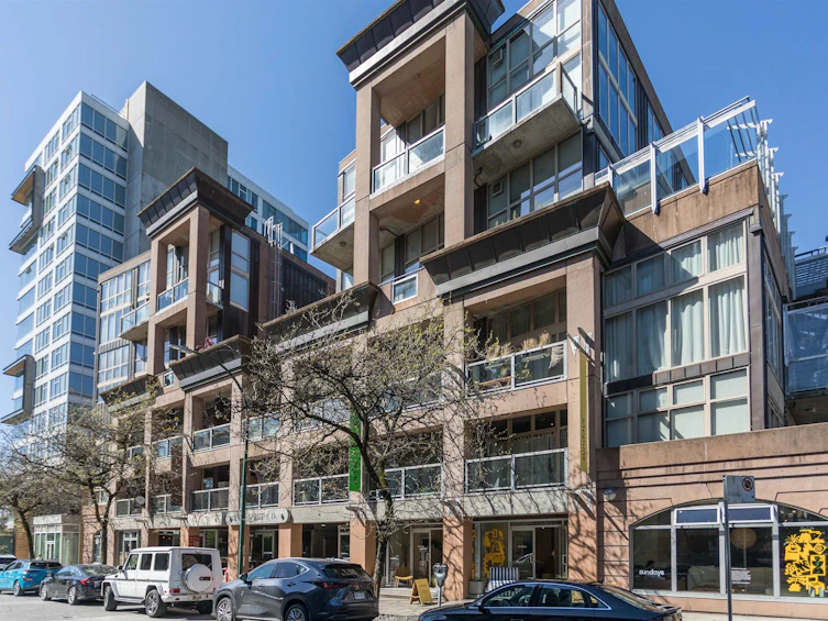 208-1529 W 6th Avenue, Vancouver, BC, V6J 1R1 - 34
