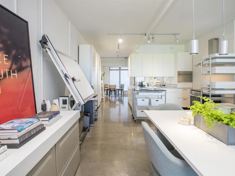 208-1529 W 6th Avenue, Vancouver, BC, V6J 1R1 - 4