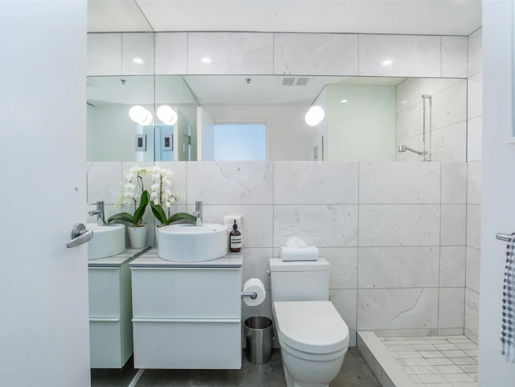 208-1529 W 6th Avenue, Vancouver, BC, V6J 1R1 - 19