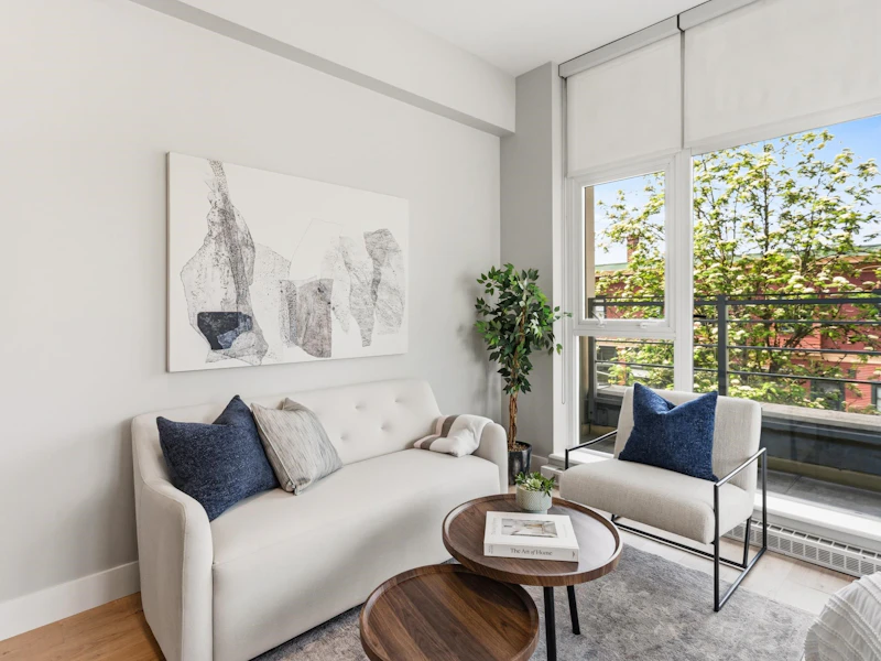 207 - 2288 W Broadway Street, Vancouver BC V6K 0B3