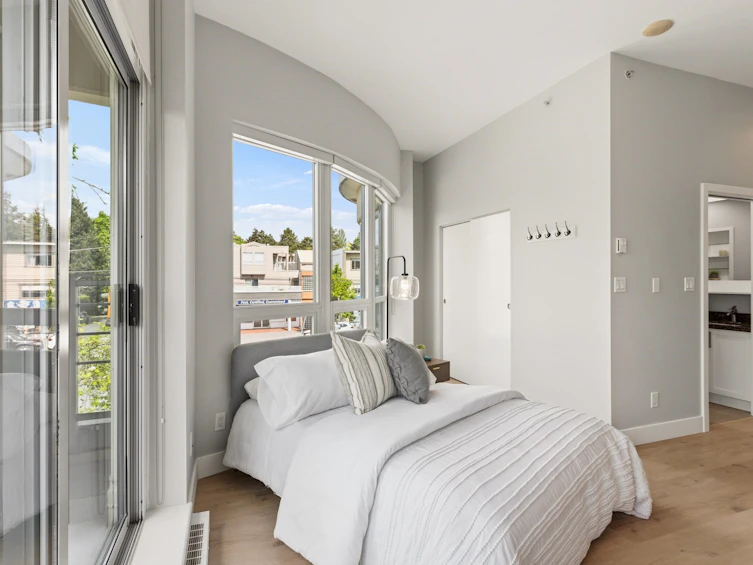 207-2288 W Broadway, Vancouver, BC, V6K 0B3 - 4