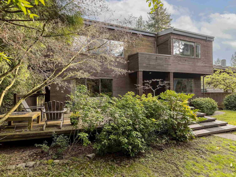3956 W 38th Avenue, Vancouver, BC, V6N 2Y6 - 2