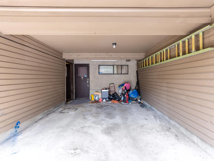 6884 Bromley Court, Burnaby, BC, V5B 4R4 - 20