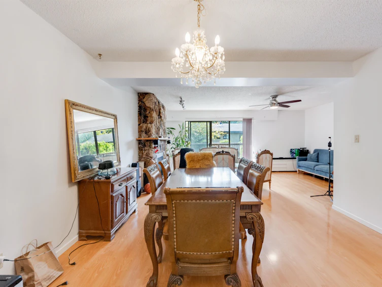 6884 Bromley Court, Burnaby, BC, V5B 4R4 - 8