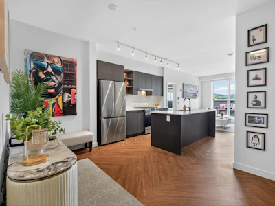 606-3229 St Johns Street - 4