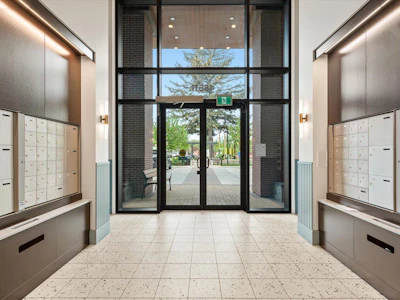 202-45511 Campus Drive - 4