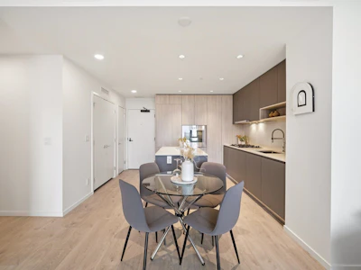 804-6200 Minoru Boulevard - 4