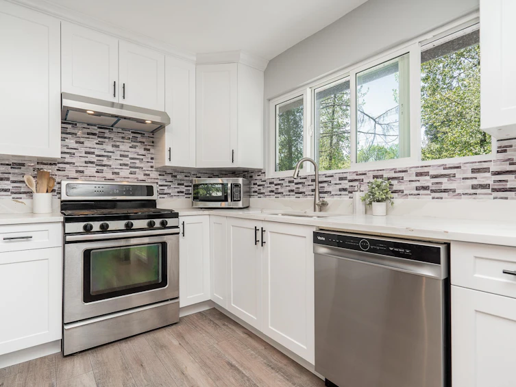 3158 Mariner Way, Coquitlam, BC, V3C 3T3 - 8