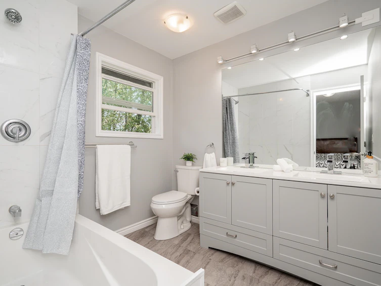 3158 Mariner Way, Coquitlam, BC, V3C 3T3 - 17