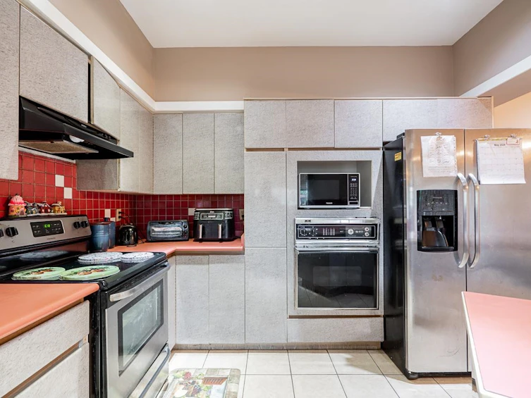12276 75a Avenue, Surrey, BC, V3W 9P6 - 11