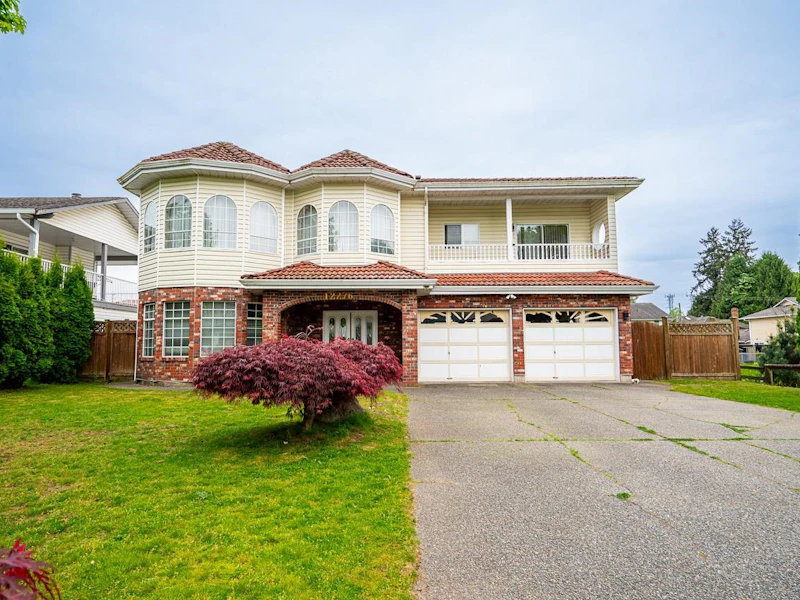 12276 75a Avenue, Surrey BC V3W 9P6