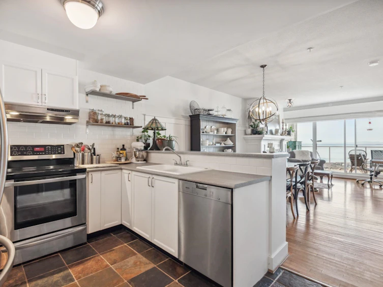 210-1120 Tsatsu Shores Drive, Delta, BC, V4M 4G3 - 15