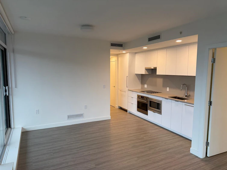 502-13675 107a Street, Surrey, BC, V3T 0X2 - 9