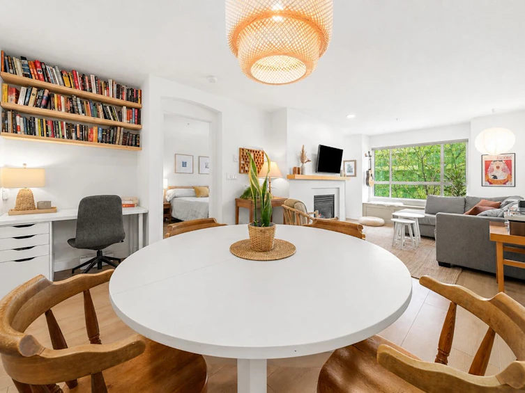 301-333 E 1st Street, North Vancouver, BC, V7L 4W9 - 7