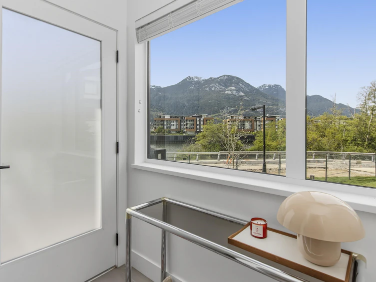 38015 Helm Way, Squamish, BC, V8B 2A1 - 8