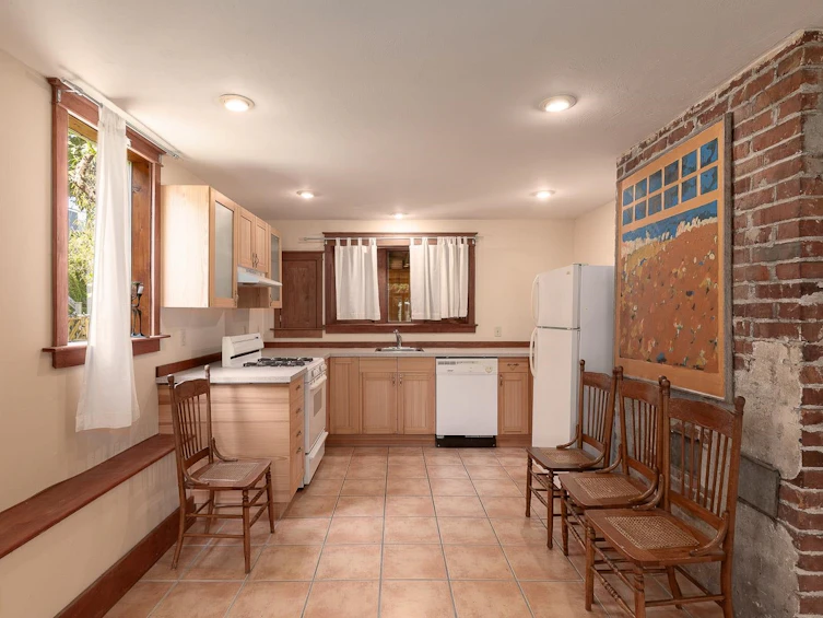 237 E 24th Avenue, Vancouver, BC, V5V 1Z7 - 31