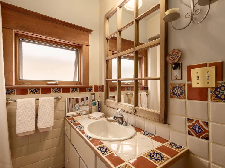 237 E 24th Avenue, Vancouver, BC, V5V 1Z7 - 19