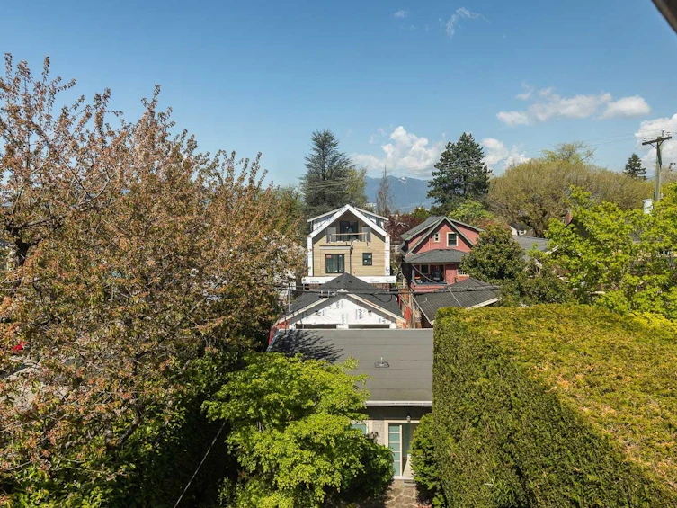 237 E 24th Avenue, Vancouver, BC, V5V 1Z7 - 21