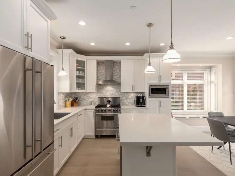 682 W 13th Avenue, Vancouver, BC, V5Z 1N9 - 6