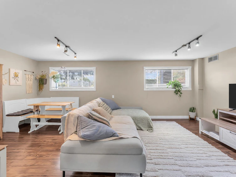 26747 32 Avenue, Langley, BC, V4W 3G4 - 25