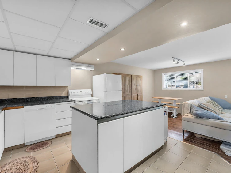 26747 32 Avenue, Langley, BC, V4W 3G4 - 24