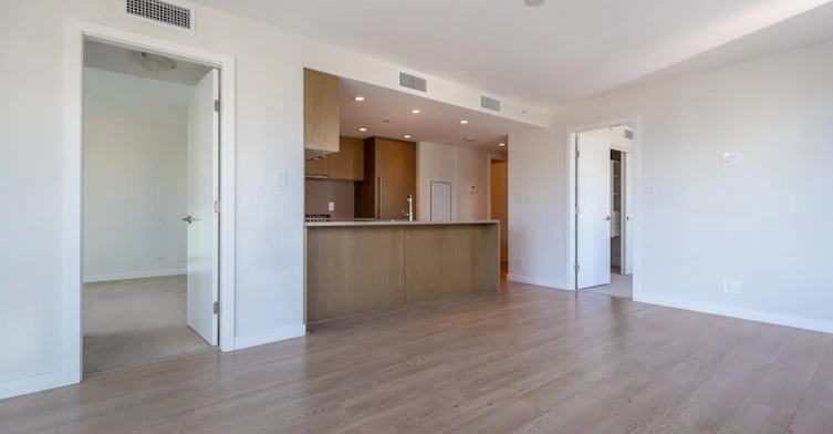 709-125 E 14 Street, North Vancouver, BC, V7L 0E6 - 7