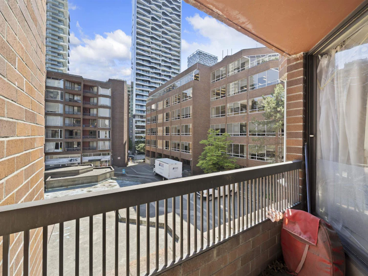 313-1330 Burrard Street, Vancouver, BC, V6Z 2B8 - 4