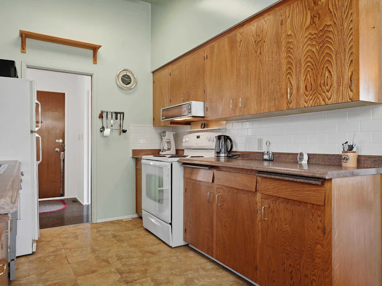9791 Berry Road, Richmond, BC, V7A 2M9 - 11