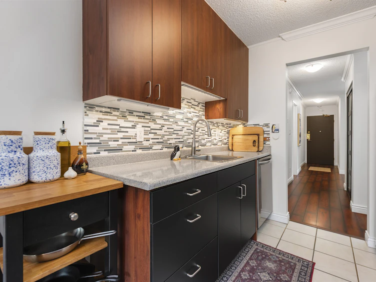 204-725 Commercial Drive, Vancouver, BC, V5L 3W4 - 7