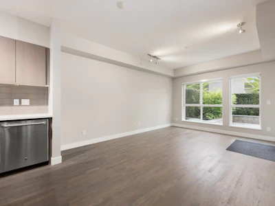 107-10033 River Drive - 5