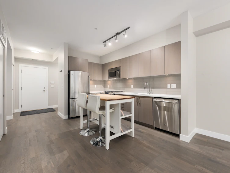 107-10033 River Drive, Richmond, BC, V6X 0L2 - 10