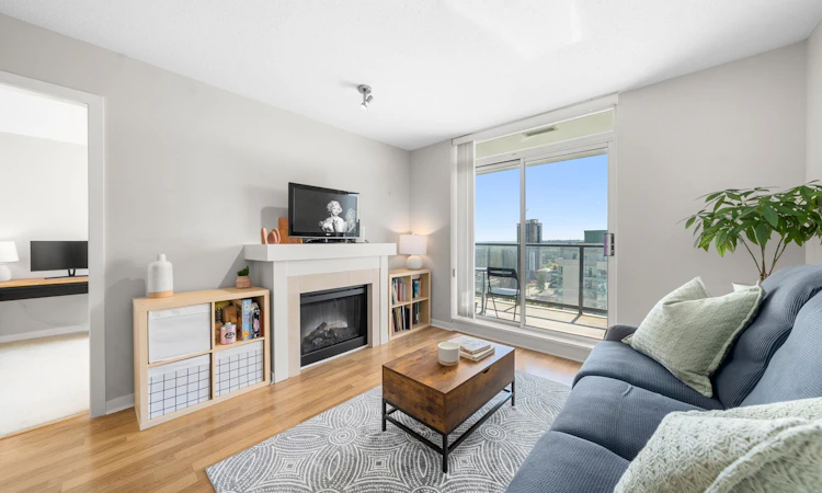 2506-1178 Heffley Crescent