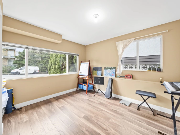 39 Mott Crescent, New Westminster, BC, V3L 4L8 - 26