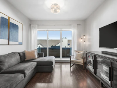 406-5811 177b Street - 3