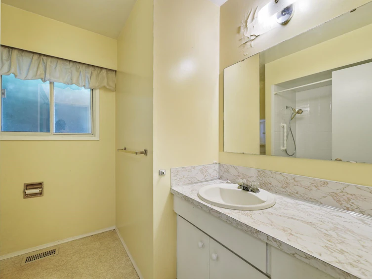 19150 61a Avenue, Surrey, BC, V3S 8C7 - 6