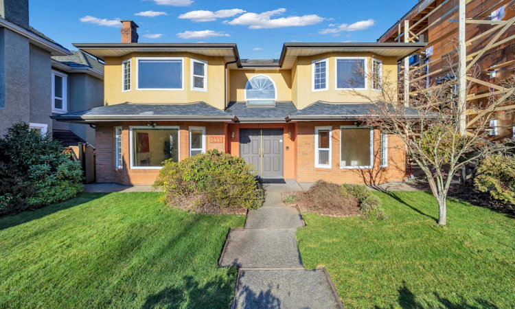 2445 W 19th Avenue