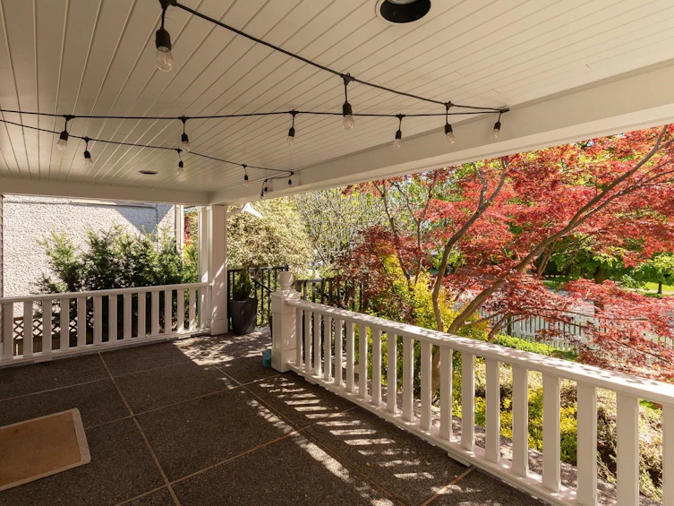 1935 W 12th Avenue, Vancouver, BC, V6J 2G1 - 3