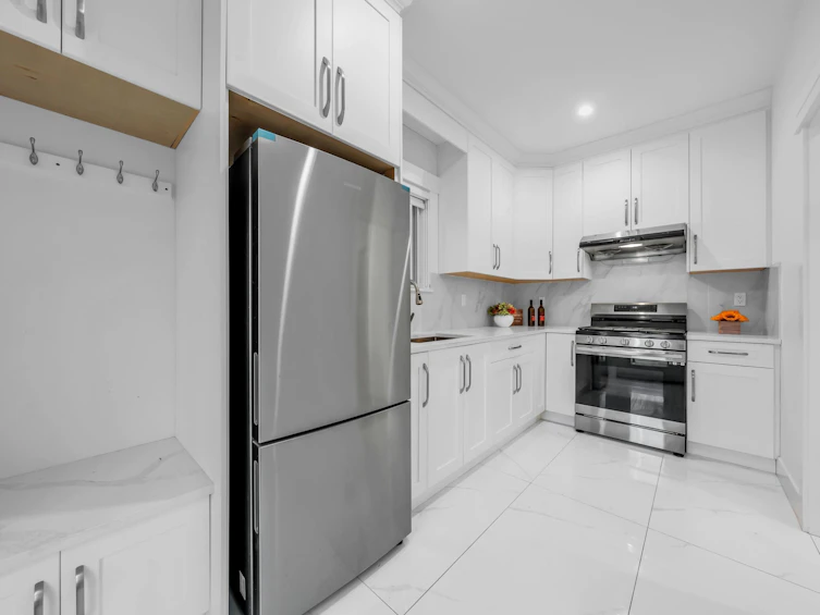 4267 Parker Street, Burnaby, BC, V5C 3C4 - 10