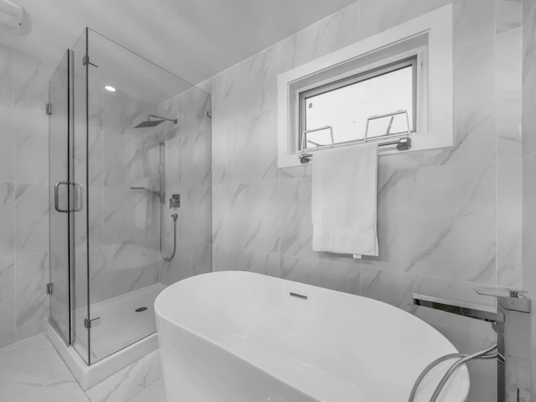 4267 Parker Street, Burnaby, BC, V5C 3C4 - 23