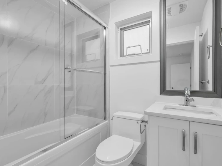 4267 Parker Street, Burnaby, BC, V5C 3C4 - 25